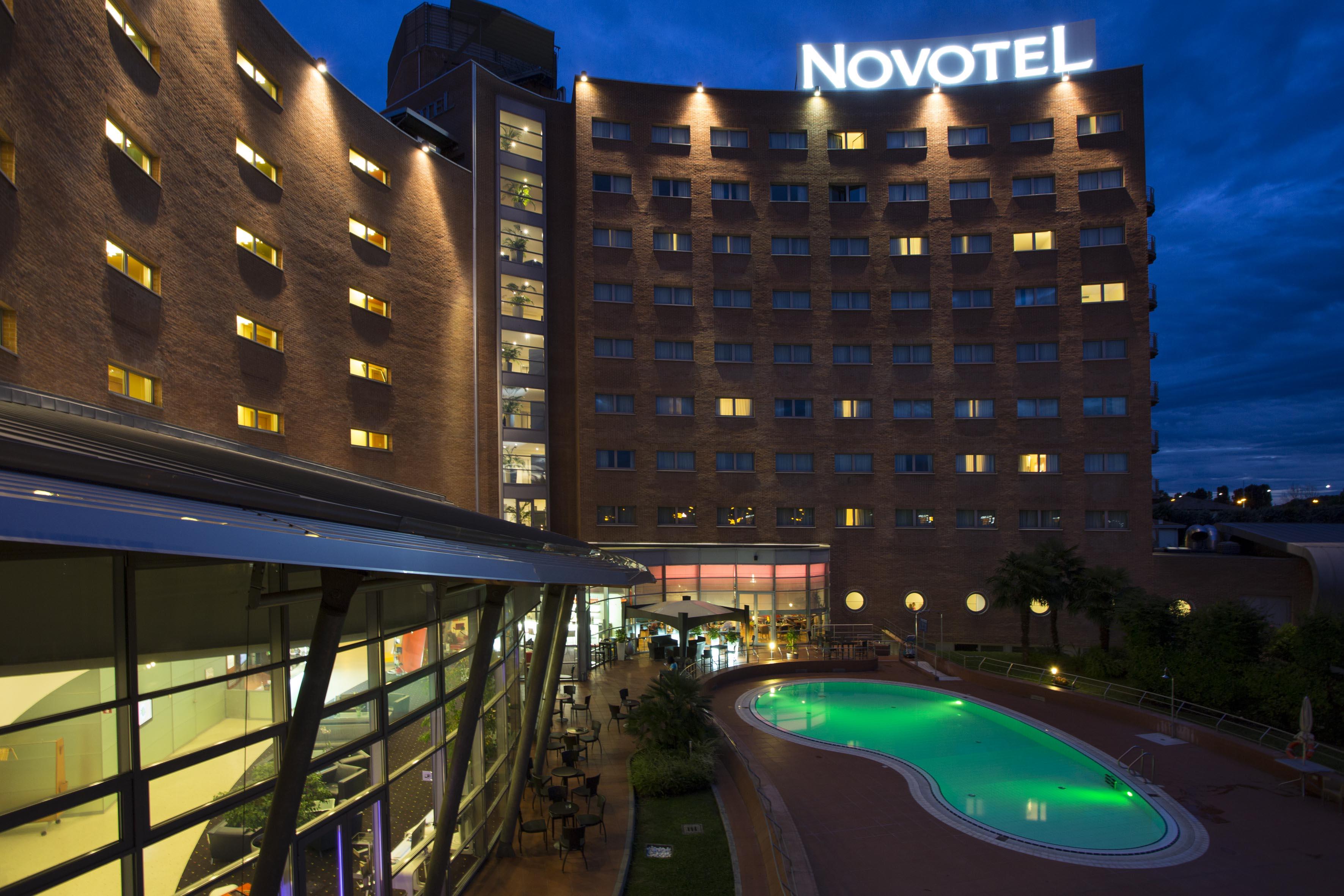 Novotel Venezia Mestre Castellana Exterior foto